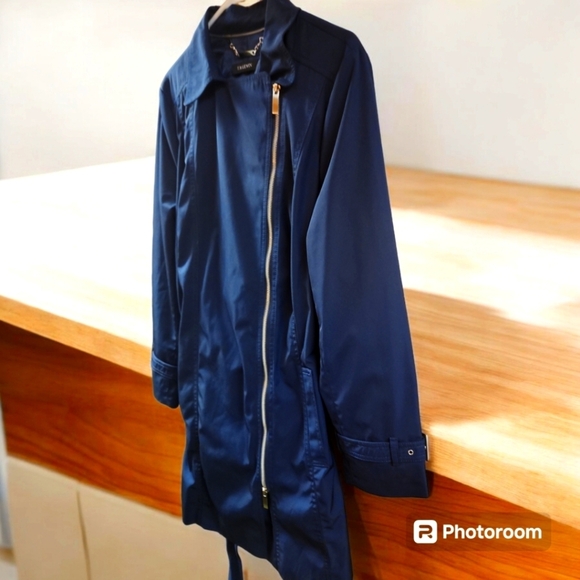 T.M. Lewin Black Trench Coat Asymmetrical Zip Belted Long Sleeve Very Rare S/O - Picture 8 of 12